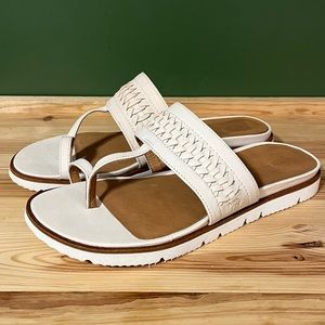 Gentle Souls by Kenneth Cole Women’s Lavern Lite Ivory Thong Sandals Size US 8.5